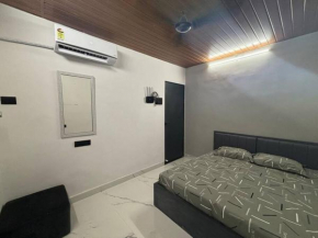 #4 Ensuite Cozy Place - Hub of Mumbai